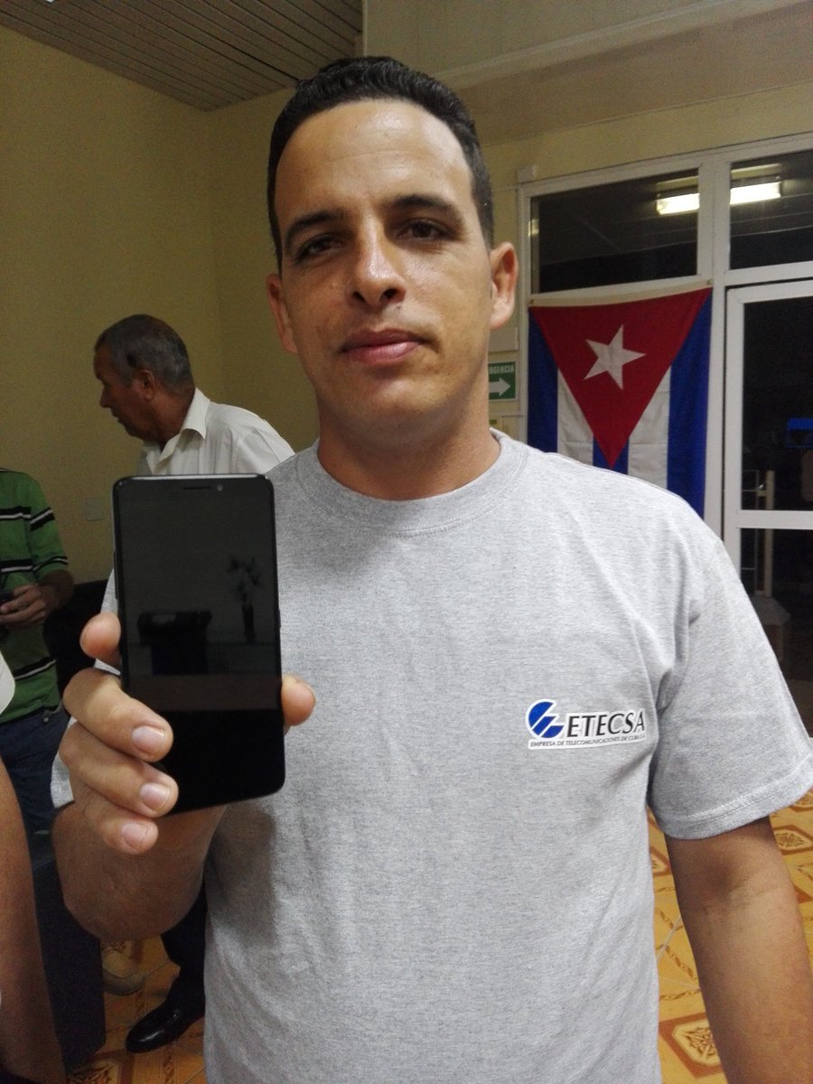Usuario 6 millón del Servicio Móvil en Cuba,  Jorge Yuniesky Morales González, fue activada en la oficina de Jatibonico, Sancti Spiritus.
#VamosPorMás
#CubaInformatiza 
#CubacelEnLinea  <a href="/MayraArevich/">Mayra Arevich Marín 🇨🇺</a>  <a href="/HildaAriasP/">Hilda Arias ❤️🇨🇺</a> <a href="/LusRolandoGonz1/">Luís Rolando González Sánchez</a> <a href="/LusRolandoGonz1/">Luís Rolando González Sánchez</a> <a href="/Miladys_g/">miladys González Rod</a>  <a href="/frankpavon1972/">Frank Pavón Carbonell</a>
