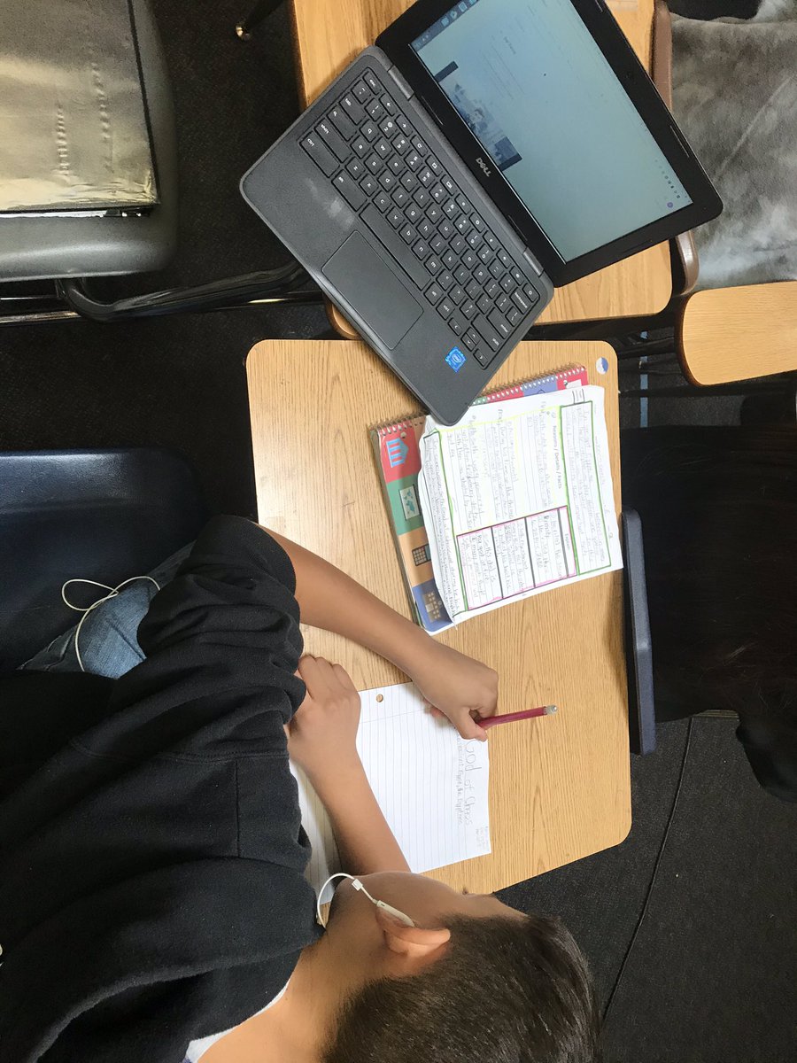 RADteacher_LA's tweet photo. We are using #StepUpToWriting strategies everywhere! Kiddos are researching ancient Egypt gods/goddesses and writing informational papers! Today they worked on #PeerEditing and typing! Theyโre doing great ๐#SMMS #LiftToRise #RADteacher https://t.co/tU2jihNJSv