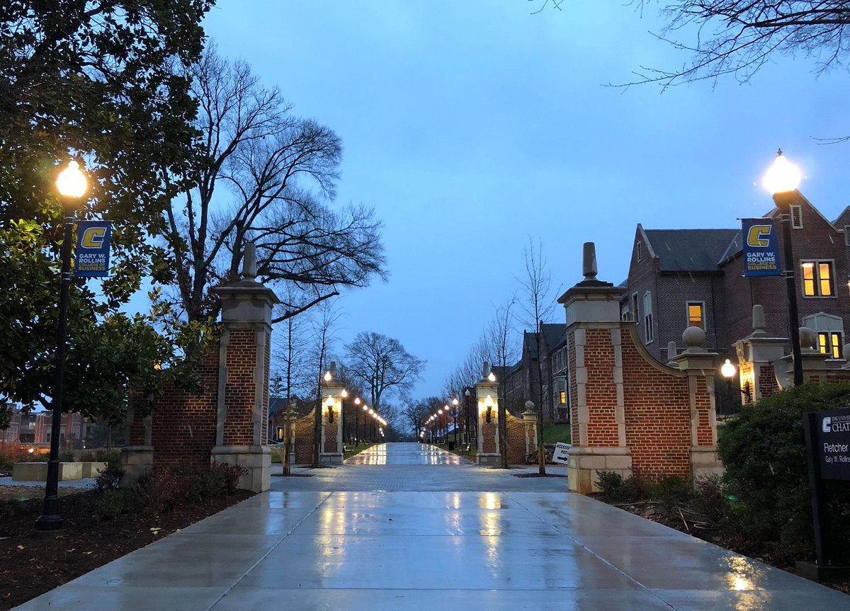 UTCLeadership's tweet photo. The last couple days of the #fall2019 #semester saw snowflakes and so many #MocGraduates turned #UTCAlumni @chattanoogaalum ! We will take it! @UTCCareer and @UTCLeadership will see you in January! #connect #achieve #leadership https://t.co/dKKATohqYf