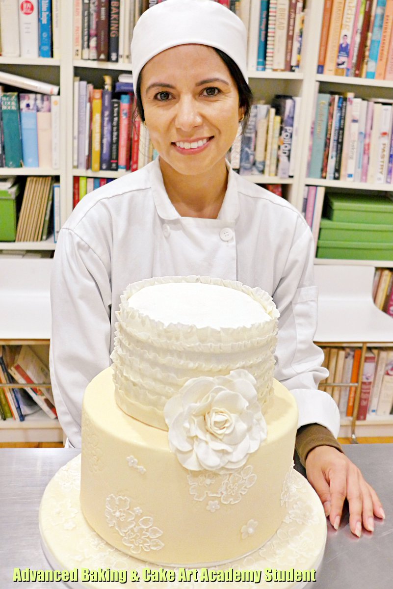 bakingcakeart's tweet photo. CTE Advanced Cake Decoration student project success! Many techniques mastered! Bravo!

🍰 #BakingandCakeArt #BakingandCakeArtAcademy #AdvancedStudent #BCAA #ChefSusan #ChefSusanHoltz #BakingClassesLosAngeles #Baking #Bake #Cake #CakeDecorating #CakeDecoration #CakeDecorator 🍰 https://t.co/gxUCE1KKcU