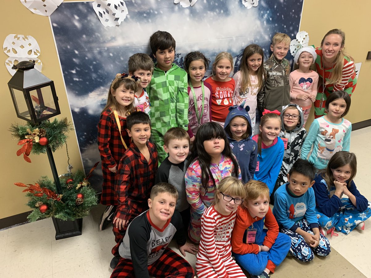 msdharrison's tweet photo. We had so much fun today on The Polar Express! 🚂 #mpesleadtheway https://t.co/RBsXMSveTz