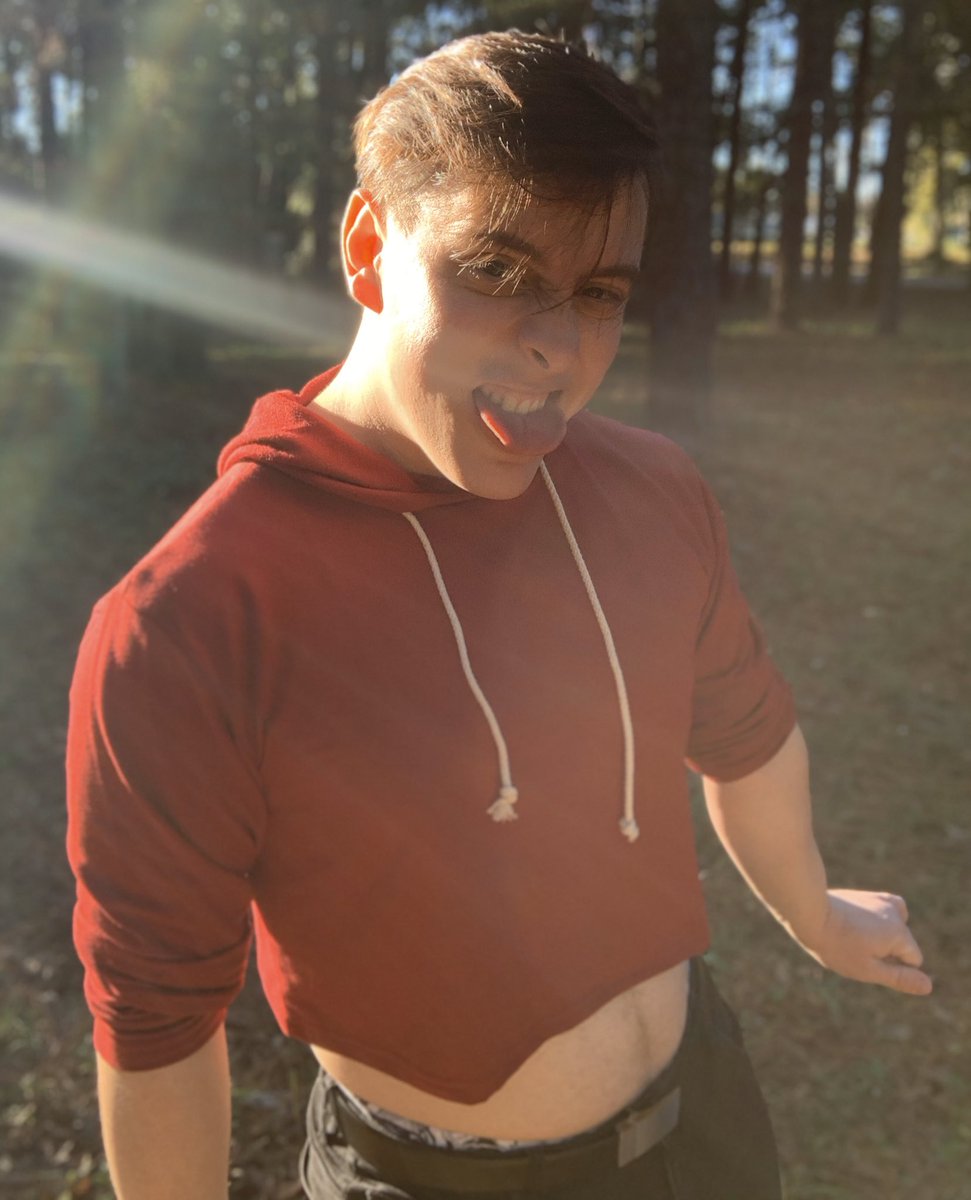 Thomas Sanders Social Media Influencer Bio on Socialix
