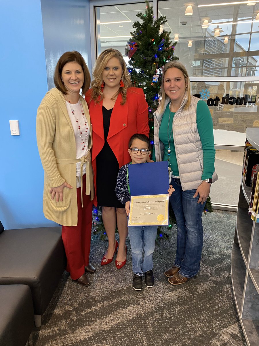 OLE_Leopards's tweet photo. Fourth grader, David Lauritzen, was awarded a congressional certificate for the work he does through David’s Toy Project to put smiles on the faces of kids battling cancer. Laurissa Pluto from Congressman Michael McCaul’s office presented the award. @DavidToyProject https://t.co/LzrnnvGCoT