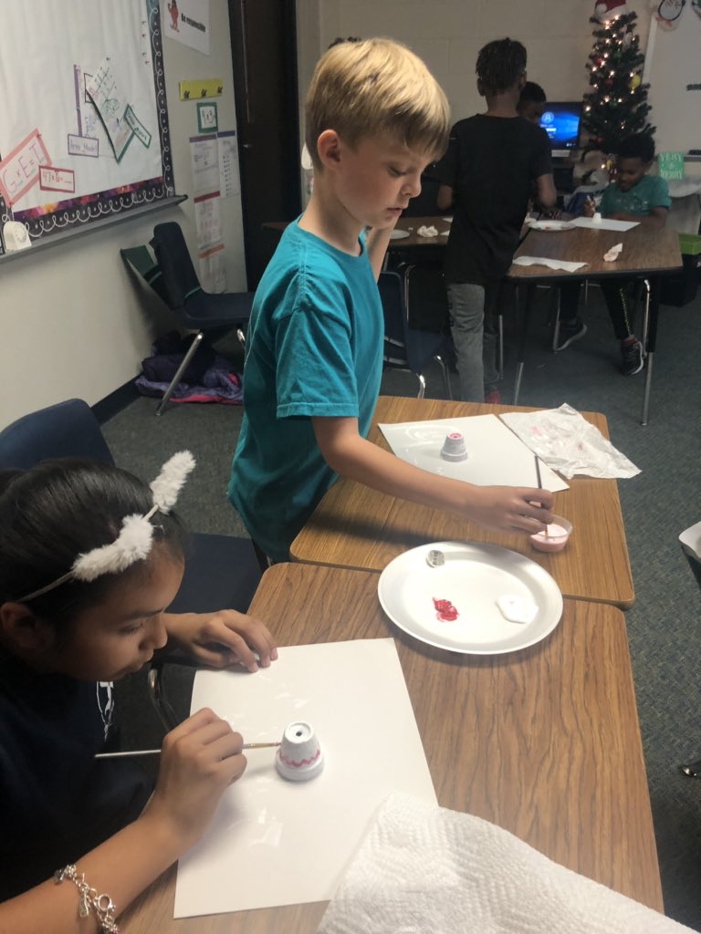 Christmas Crafting Fun!@HumbleISD_FCE