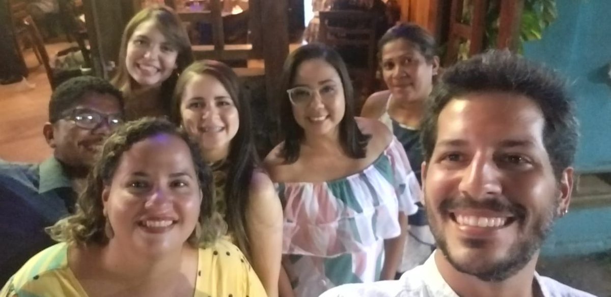 Mariafs89's tweet photo. Confraternização Escola Fisk. Minha segunda casa. Companheiros de trabalho. Gratidão! 🙏🏻 Mais uma jornada finalizada com sucesso. Que venha 2020!
#FiskFamily #English #Español #EnglishYourLenguage
#EspañolTuIdioma ❤️ https://t.co/OY4STWhwvF