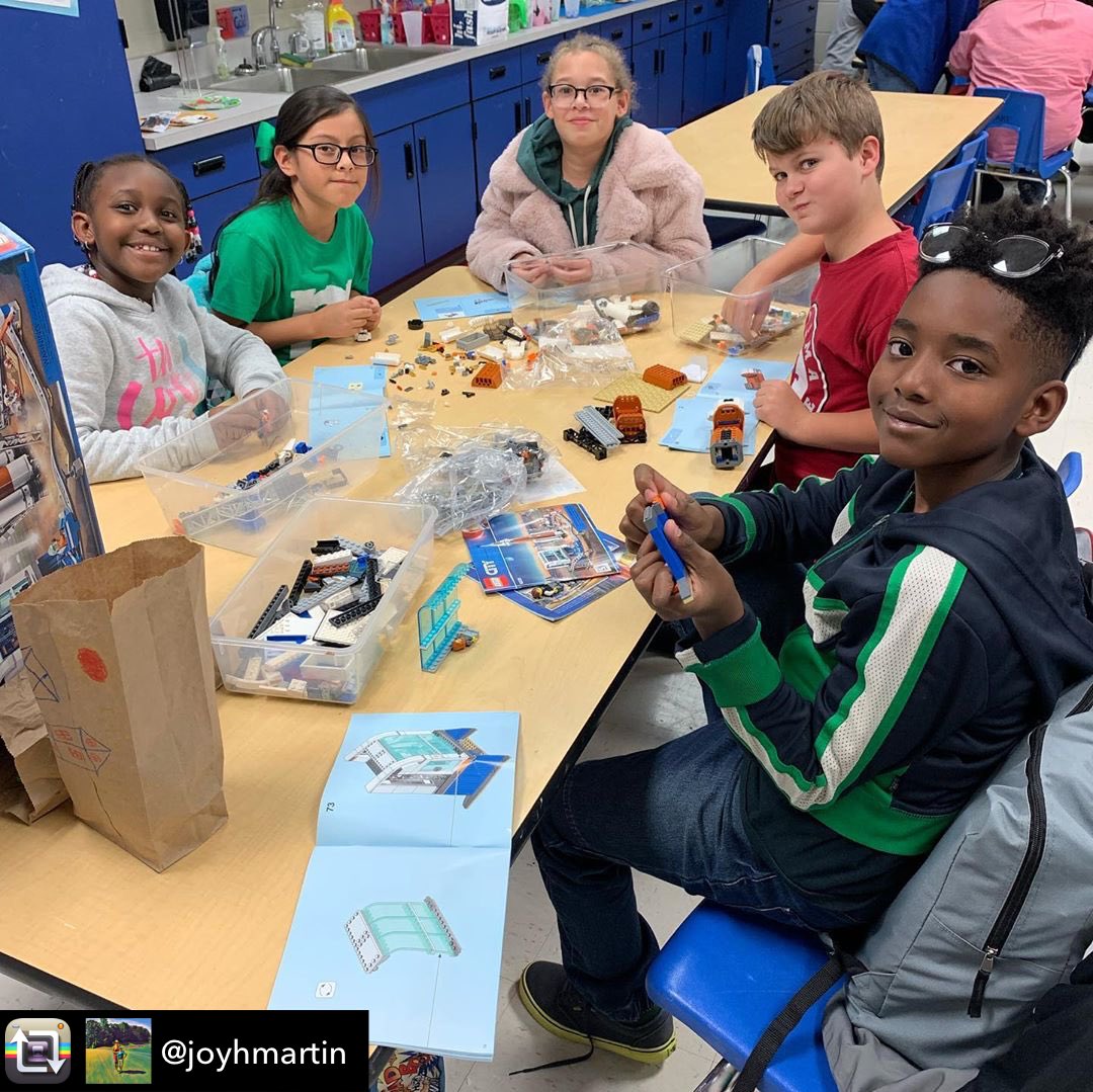 joyhmartin's tweet photo. Super fun in Robotics today building an #ev3 color sorter, a #deepspace exploration station, and building an #ev3 Mars rover (our version) named Gripper.😄 #robotics #stem #steam #Artemis #sls #nextgeneration #futureastronauts #futurerocketscientists #futureengineers https://t.co/Z6Fd0Qx8WH