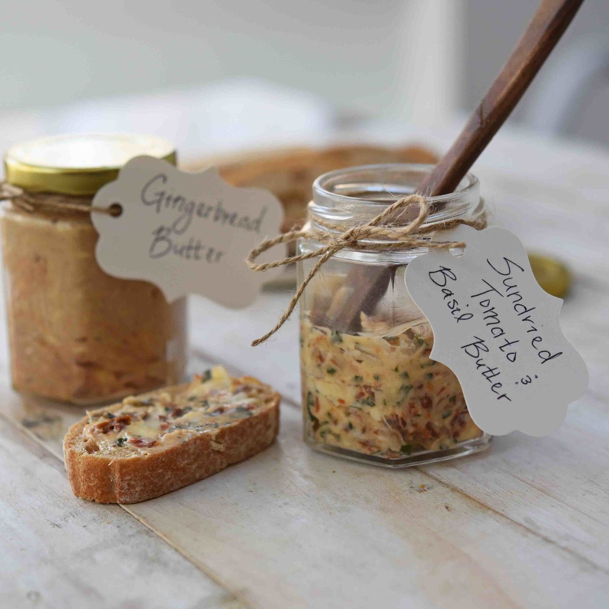 BluebirdandB's tweet photo. This recipe for Gingerbread Butter can be served at your table, OR gifted to the host of your next gathering! —@NikkiDinki https://t.co/tdMT7LxDex #bluebirdandblackberries #meatontheside https://t.co/HgTaNlhFgF