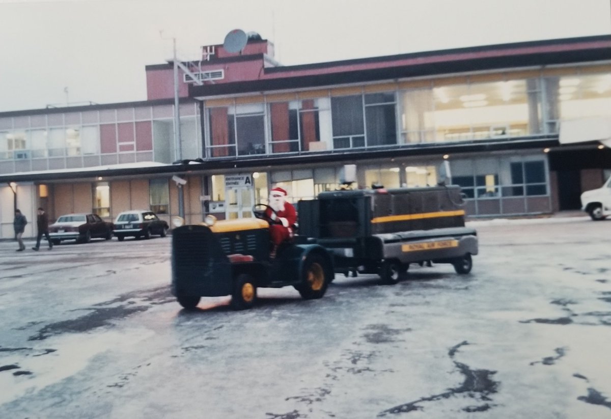 Deltafox007's tweet photo. My passion for aviation, began at a very early age, thanks to my father. MERRY CHRISTMAS #raflo #royalairforce #gander #Santa #memories #YQX https://t.co/rOqgJLXWdi