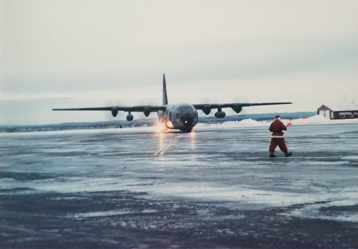 Deltafox007's tweet photo. My passion for aviation, began at a very early age, thanks to my father. MERRY CHRISTMAS #raflo #royalairforce #gander #Santa #memories #YQX https://t.co/rOqgJLXWdi
