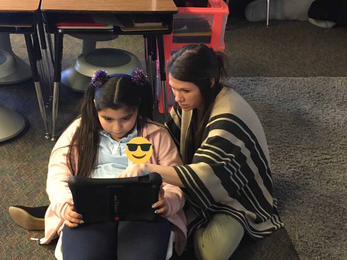 MrsHuber_DLC's tweet image. Had a great time coding with @ywilliams1120 and our @ASJohnston1 3rd graders today as they took part in the #HourofCode2019 ! They had such a great time!! @codesparkapp @Sphero @gotynker