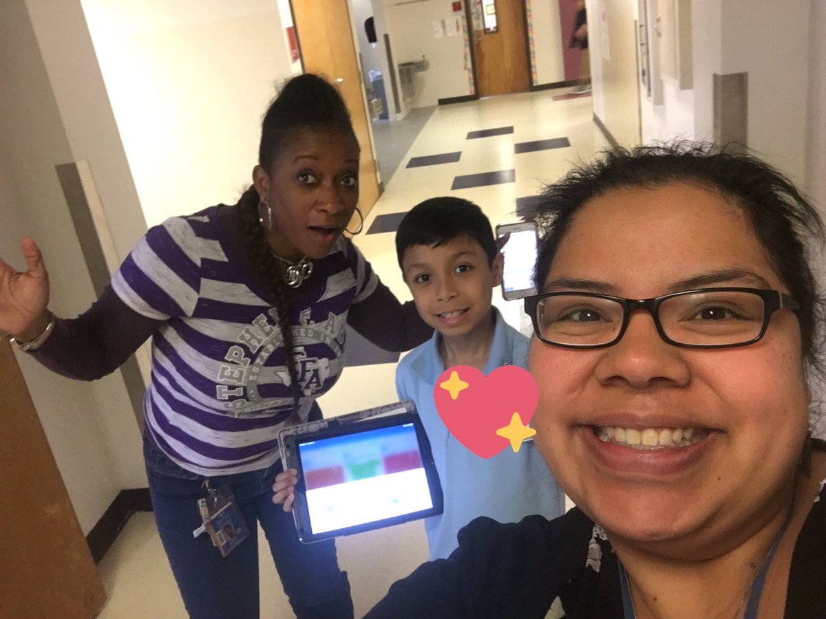 MrsHuber_DLC's tweet image. Had a great time coding with @ywilliams1120 and our @ASJohnston1 3rd graders today as they took part in the #HourofCode2019 ! They had such a great time!! @codesparkapp @Sphero @gotynker