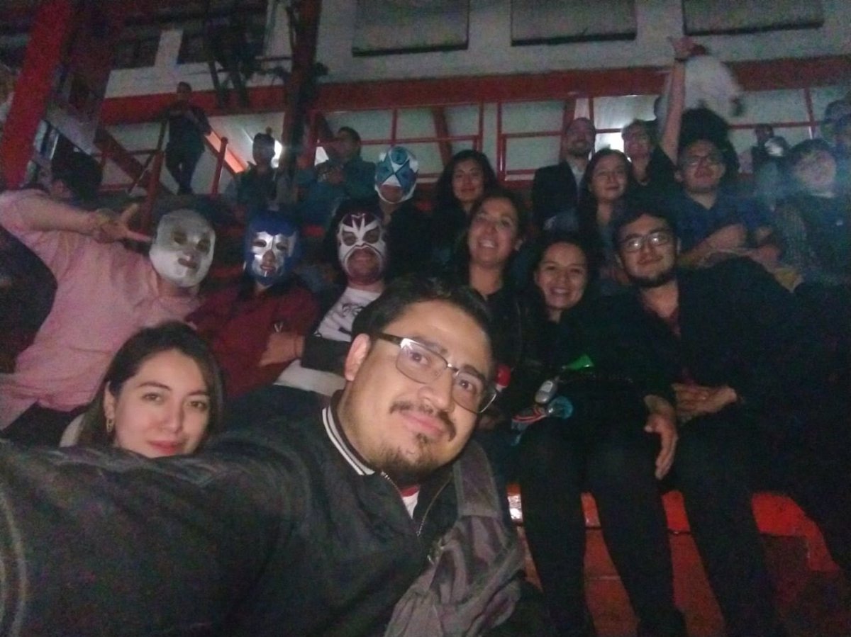 RafaPC27's tweet photo. Tu tiempo es muy valioso, asegúrate de usarlo con las personas que amas... #Cerrando2019 https://t.co/l5j8DZPFtd