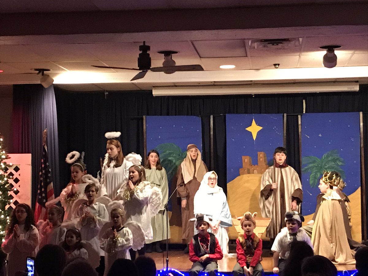 HeartBath's tweet photo. Sacred Heart School students shined today and shared their Christmas joy as they performed various Christmas songs and presented the Nativity Pageant. We are truly moved by the blessings we have in our students and families. What a wonderful day! #shrocks #weareblessed https://t.co/aSoDftmVIn
