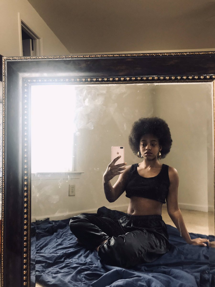 honestari's tweet image. Top 4 Mirror Selfies of 2019