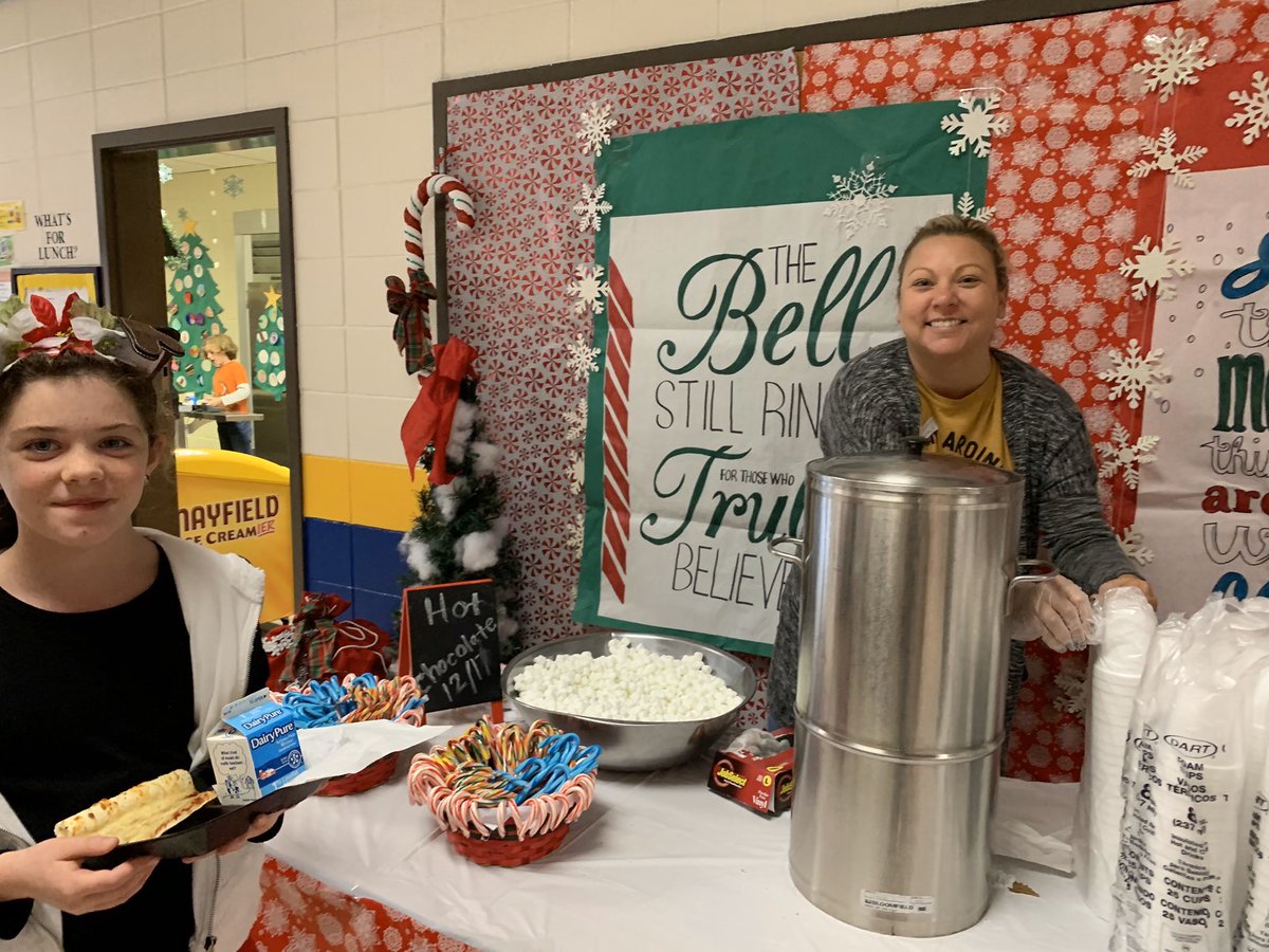 SixesStars's tweet photo. Choo! Choo! 🚂 The Sixes Breakfast Express has pulled into the station! Buy school breakfast, get a ticket for a free hot chocolate from @SixesPTA ☕️ #kidsneedbreakfast, right @CCSDGaSNP? #shinebright #sixesfam https://t.co/1VfOVv0d33