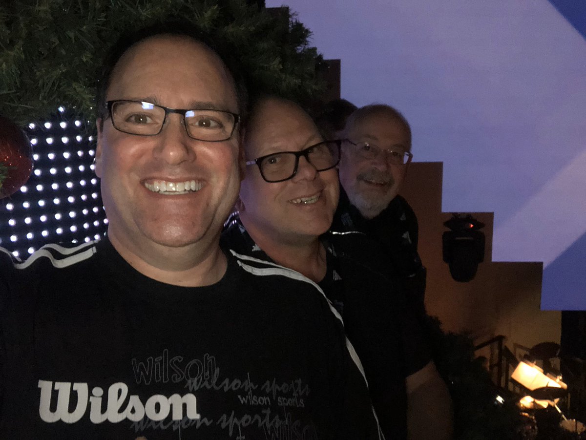 tftowner106's tweet photo. 50th and final year of the Edmonton Singing Christmas Tree!!!Tech Rehearsal - 2 days until opening night!!! @JohnCameronEnt #YEGsingtree https://t.co/rlmWlDRiYF