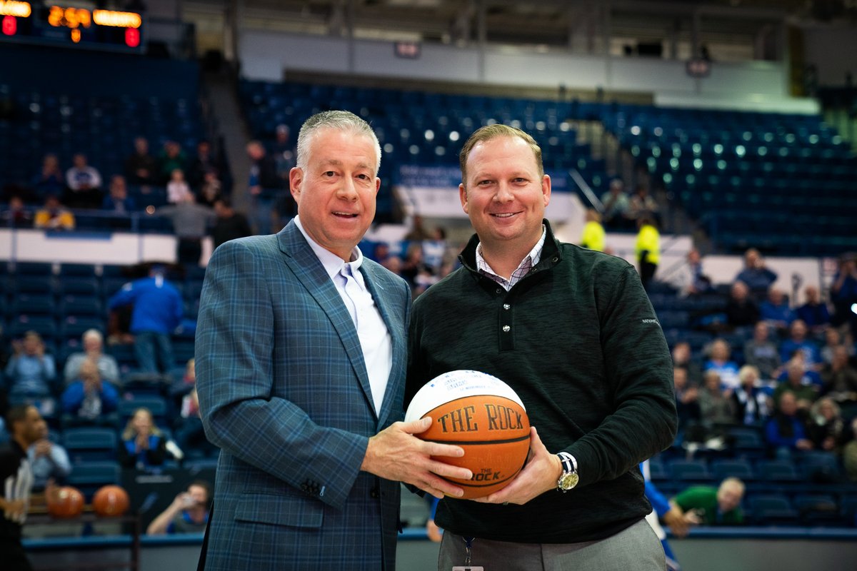 AF_MBB's tweet photo. Prior to tonight's game Coach P was presented with a special ball commemorating his 1⃣0⃣0⃣th win at Air Force.

Congrats, @davepilipovich!

#LetsFly⚡️ https://t.co/vxhXXDR8ci