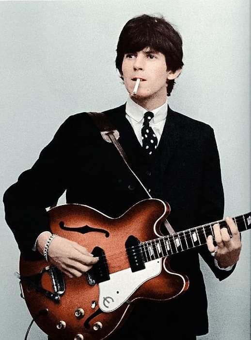 Happy birthday KEITH RICHARDS!
(December 18, 1943) 