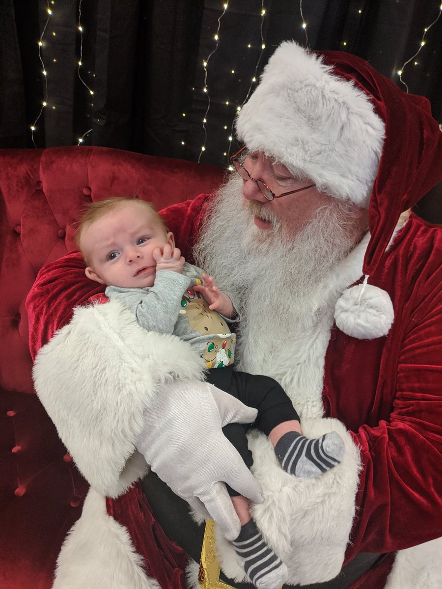 japplewhite87's tweet photo. First trip to see Santa 🎄🎅⛄🦌 https://t.co/lPvzZpQish