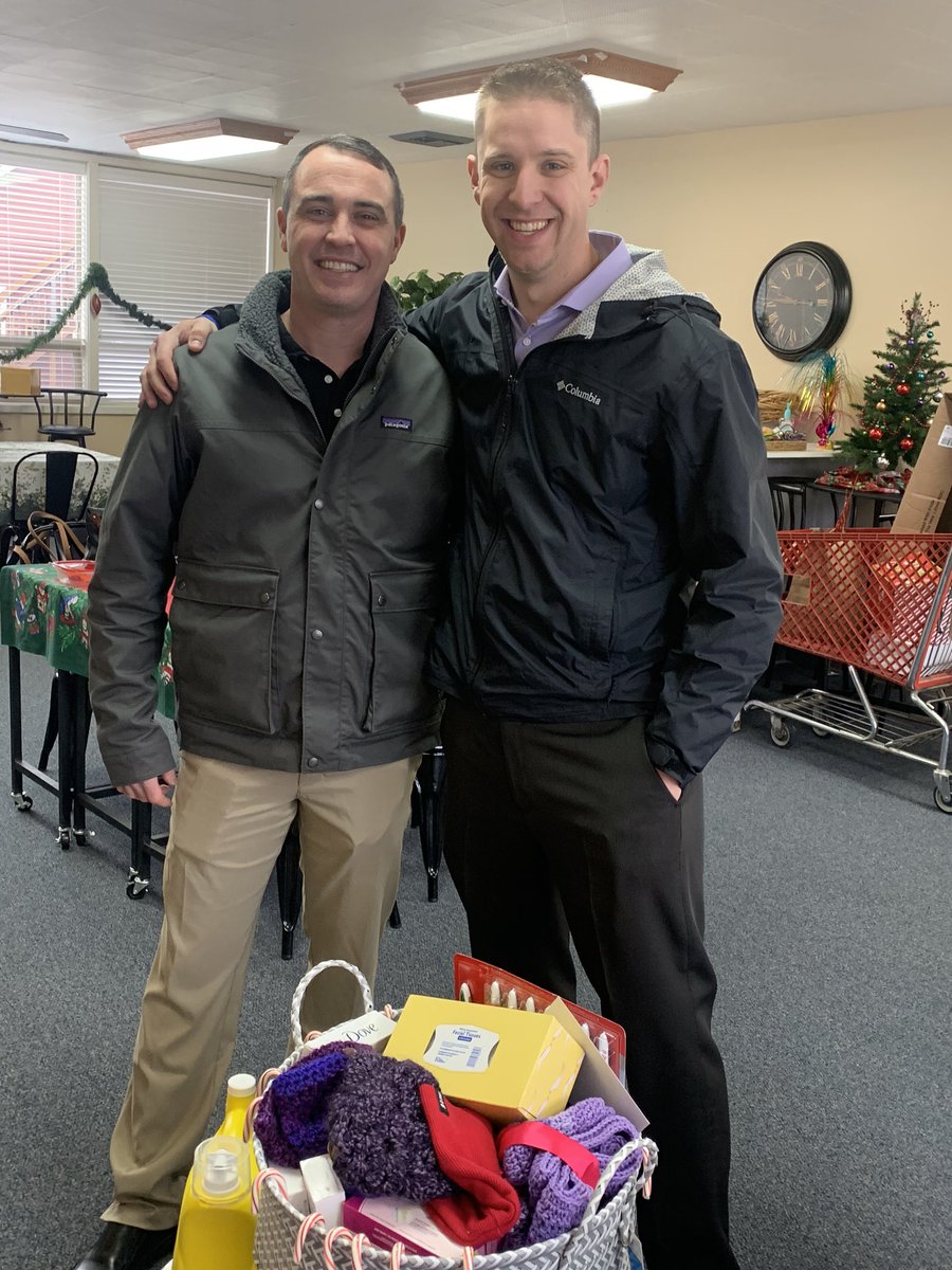 Partnering with Oregon City officers Mike and Matt to serve a very special family