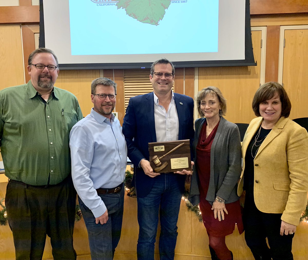 DavidHagele's tweet photo. What an honor serving Healdsburg as Mayor in 2019! This was a year of Action for our Council, staff &amp; community. Cheers to a great year!! https://t.co/G5GqwHwzj1