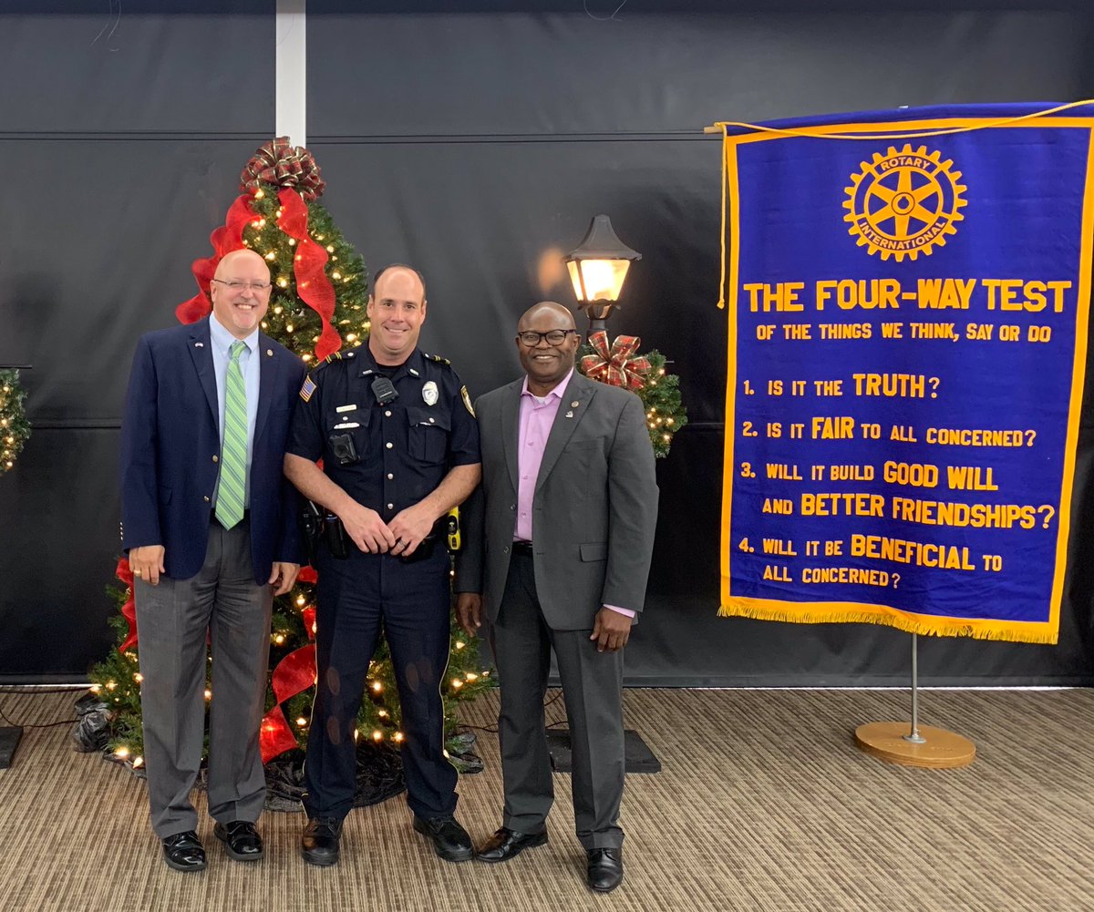 JeffBickerstaff's tweet photo. @GarlandRotary held our 34th annual Christmas Party for @gisdnews children in need today. Our party would not be possible without the generous support of our community partners.  Thank you @atmosenergy, @gisdengagement, @rmorinaguilar &amp; @GarlandPD! #GarlandUSA #ChooseGarlandISD https://t.co/MtgJjcDF2x