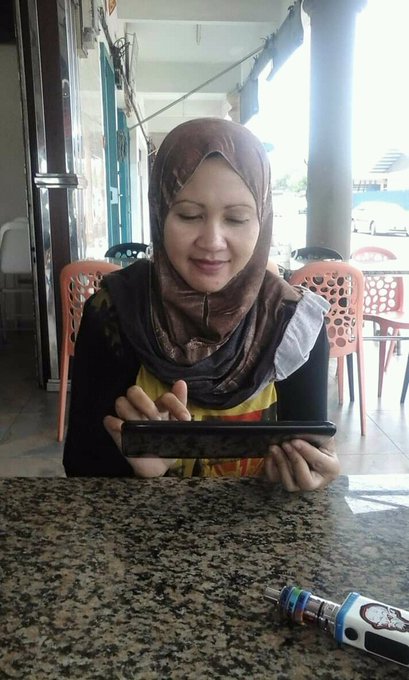 Lihat gambar di Twitter