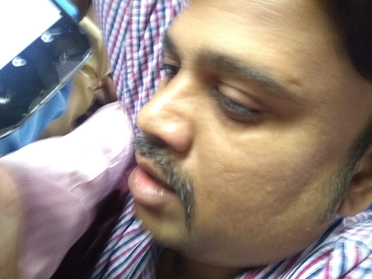 adv_rtripathi's tweet photo. @rpfwr1 want to lodge a formal complaint against the following people for Assaulting mr in 8:09 Virat Churchgate Fast 15 coach Local - the train is currently reaching andheri station https://t.co/HZI80bL1wL