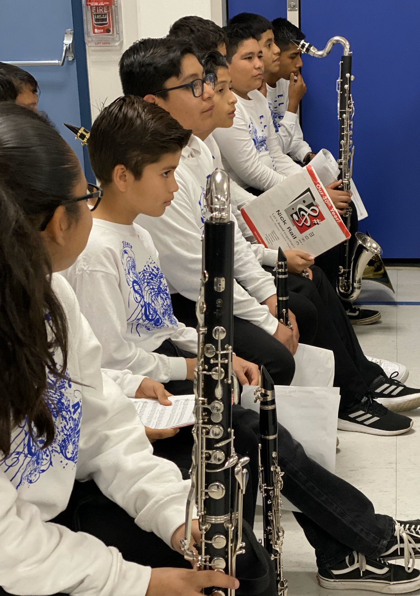 STEAMSarah's tweet photo. El Camino Junior High Band Performance! #ECTitans #SMBSDFamily #SMBSDBand @SMBSD_TL https://t.co/XUZocxilrX