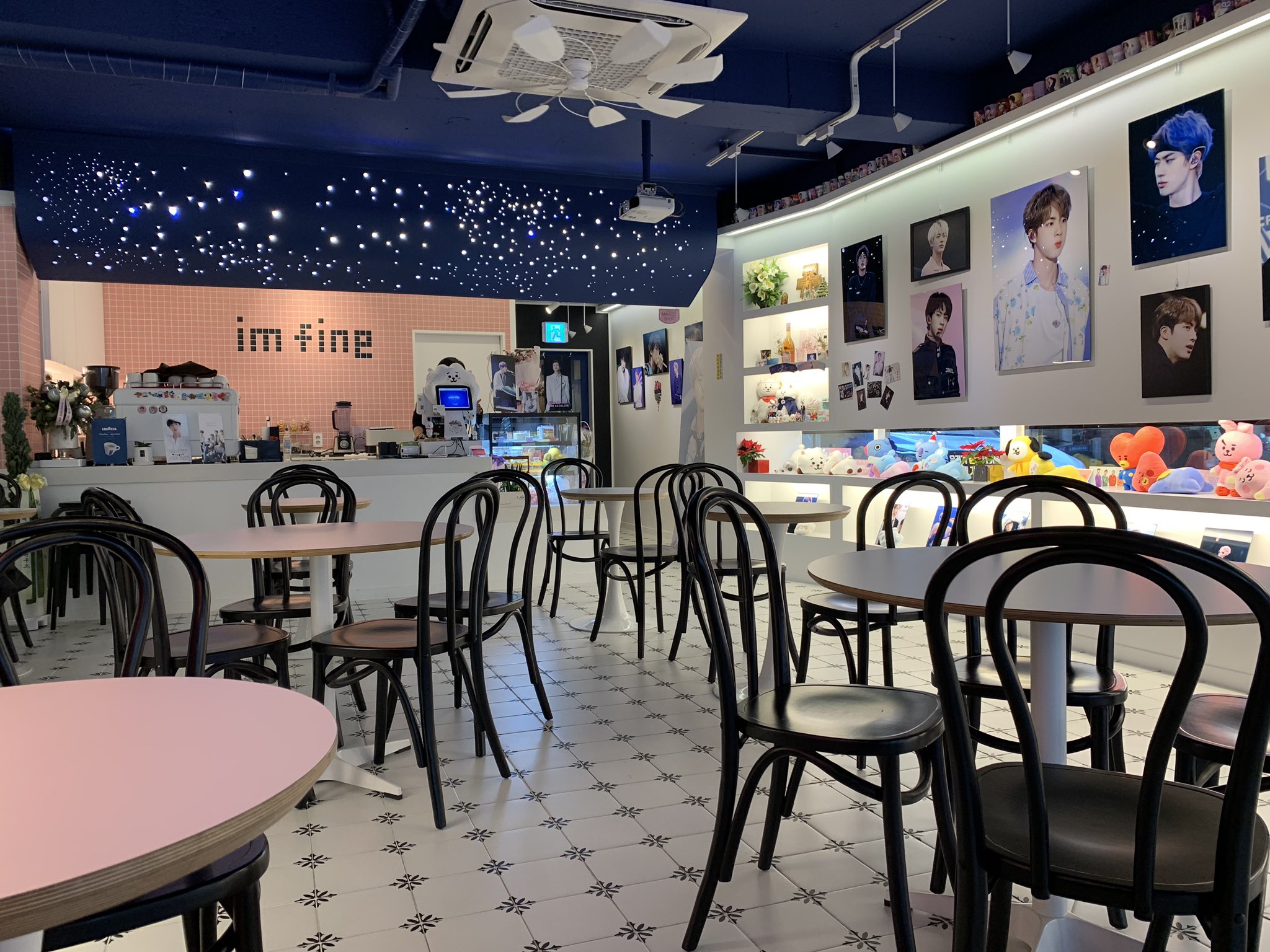 First Sight Jjk On Twitter I Finally Visited The Seokjin Themed Cafe Called I M Fine In Seoul There S Other Members Too And Because It S Owned By An Army I Really Felt