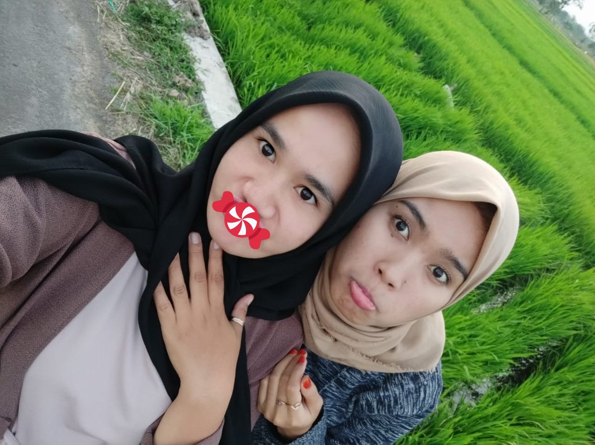 sintaaSyn's tweet photo. Jika untuk percaya dengan dirimu sendiri
saja masih menjadi keraguan dalam
hidupmu. Bagaimana bisa kamu
semudah itu mempercayakan dirimu
untuk dipercaya orang lain?
#rabuambyar https://t.co/fOEMwGYAs6