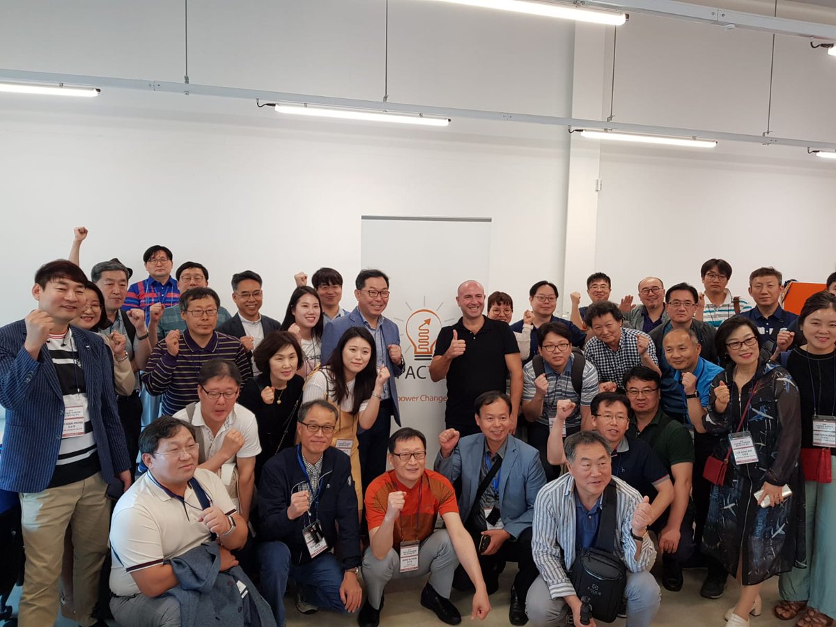 ImpacTechJapan's tweet image. #ImpacTech was honoured to host a prestigious delegation for over 80 leaders and educators, from leading universities and academic institutes in Korea.
We ran insightful session about Singapore’s startup ecosystem and Social-Tech, followed by meaningful discussion.
