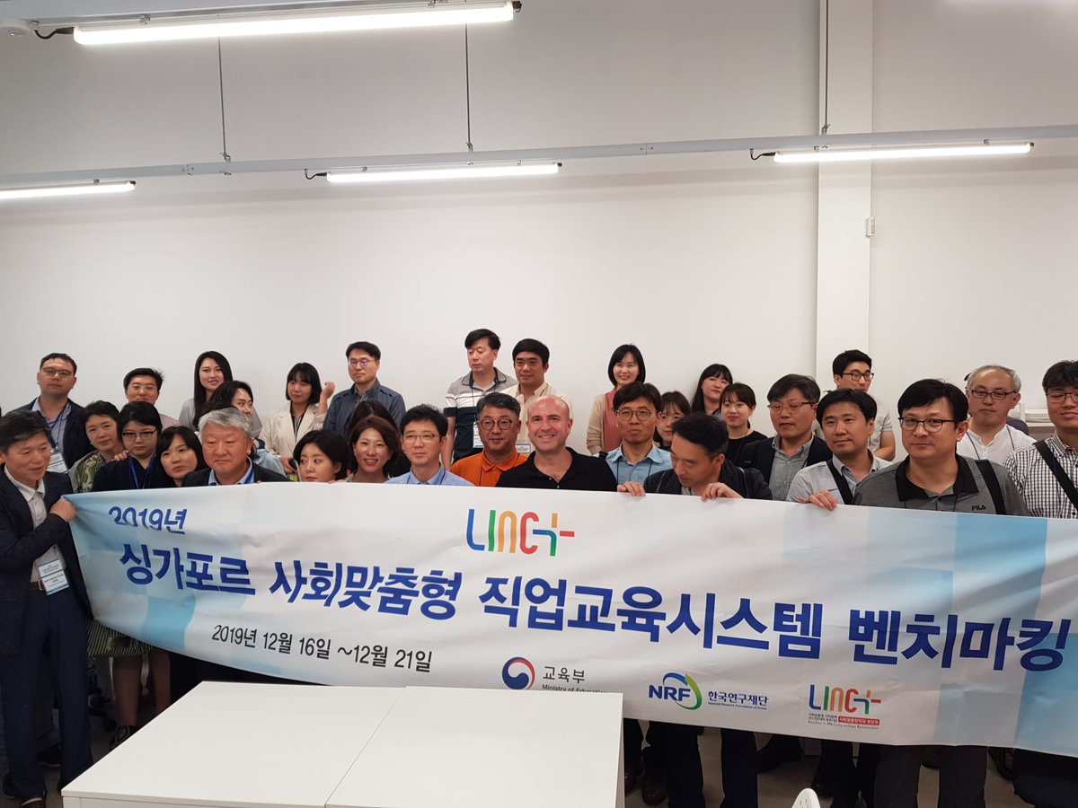 ImpacTechJapan's tweet image. #ImpacTech was honoured to host a prestigious delegation for over 80 leaders and educators, from leading universities and academic institutes in Korea.
We ran insightful session about Singapore’s startup ecosystem and Social-Tech, followed by meaningful discussion.