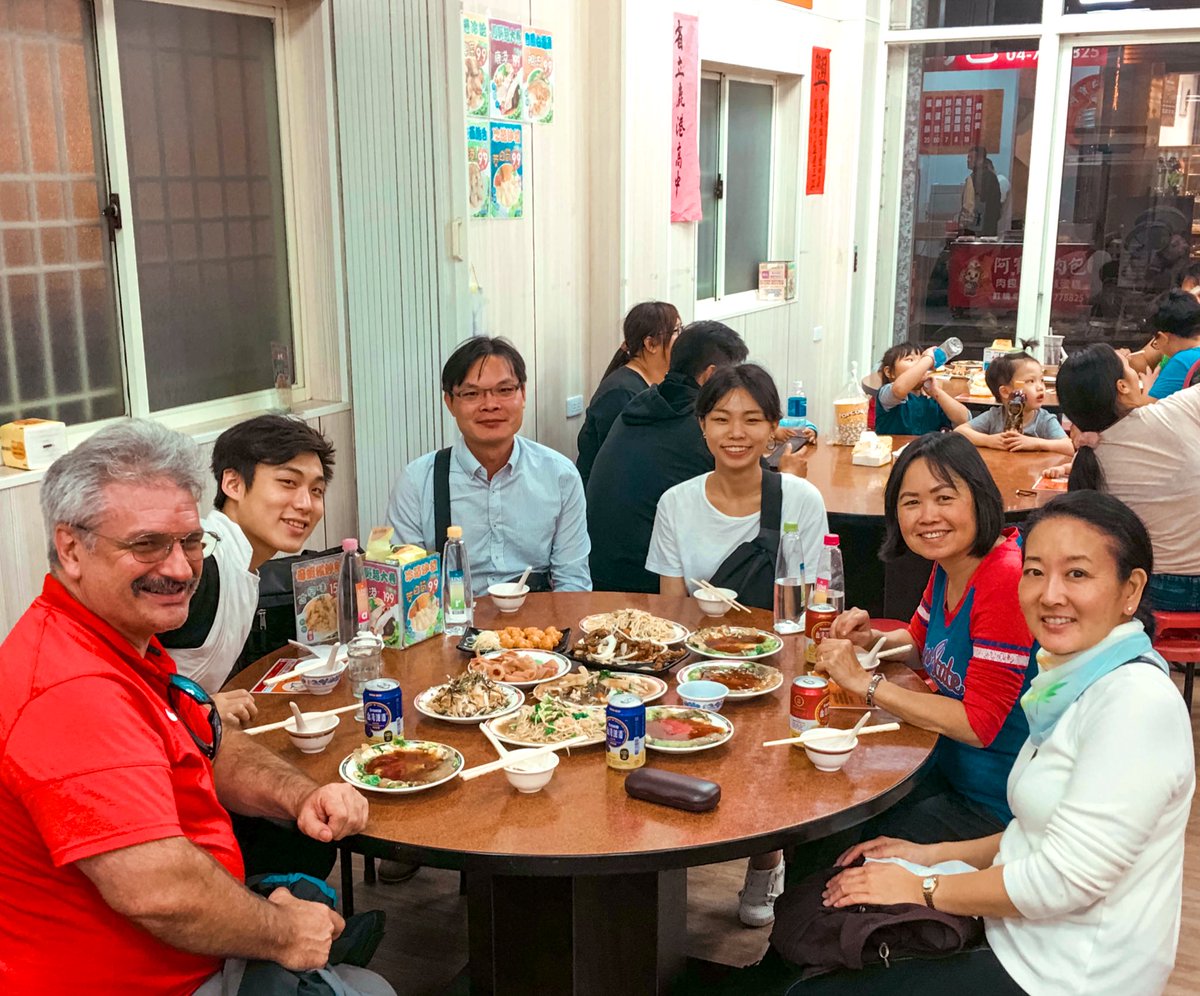 GFPJoy's tweet photo. Broadening the discovery of research @fresnostatechem &amp; @FresnoBiology, w/ National Changhua Univ of Education, Taiwan President Kuo, CSMfresno Dean @CMeyerCSM, AVP Intl Affairs @SarahLam15, Chem &amp; Biol Chairs. Expanding opportunities for M.S. grad students. https://t.co/VwBTFZXjCu