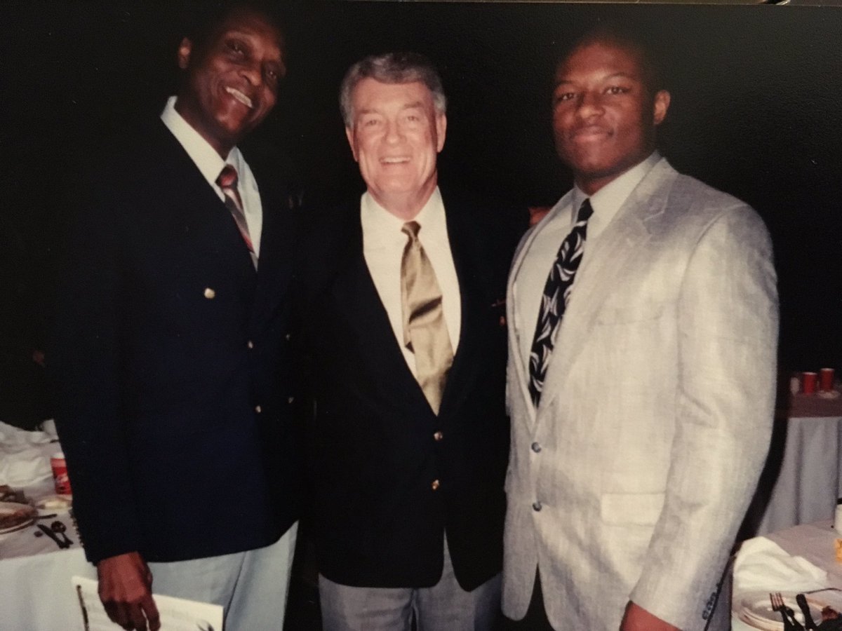 BigAntHerron's tweet photo. Forever grateful you convinced me to join @HawkeyeFootball Coach. Enjoy that high porch picnic in the sky. #HaydenFry #Adois #RestInPower #Hawkeyes https://t.co/U5Gp4ob2qT