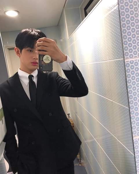 stich051's tweet photo. #BY9 #BEMINE_BY9
#BeYourNINE #๋ฐ์ด๋์ธ_๋ฐ๋ทํด
#BY9_DEBUT
#์ด์ธ์ง #leesejin
#์ด์งํ #leejinhyuk
#์ก์ ๋น #songyuvin
#๊ตฌ์ ๋ชจ #koojungmo
#ํฉ์ค์ฑ #hwangyunseong
#๊น๋ฏผ๊ท #kimminkyu
#ํจ์์ง #hamwonjin
#ํ ๋ #tony #yujingtian
#๊ธ๋ํ #keumdonghyun DEBUT 2020!! https://t.co/wCvbVSUsgB