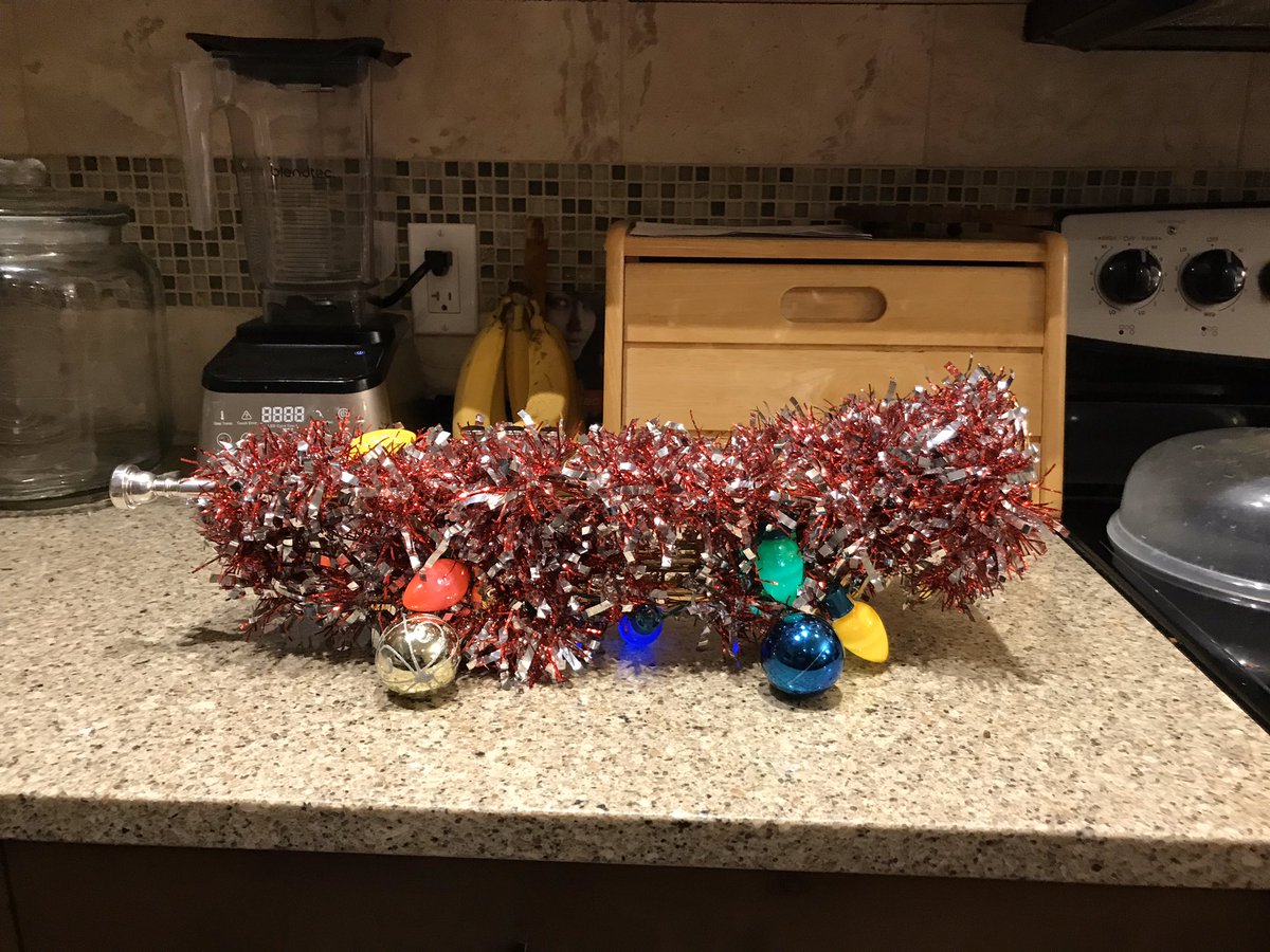 AndreaMakarchuk's tweet photo. Best dressed instrument at this years Christmas Concert. (Itβs a trumpet π) #bandfun #musedchat https://t.co/LhKEPQh84b