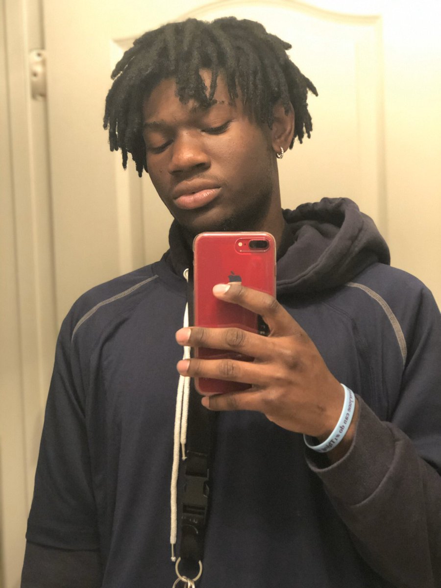 J A H🌗 tweet media