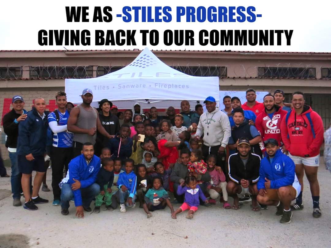 progressrfcswd's tweet photo. Stiles Progress RFC Community OutReach last week Tuesday in Rosemoor. The smiles on those faces speaks thousand words....
#progress4Christ https://t.co/Ug5TpXXrxv