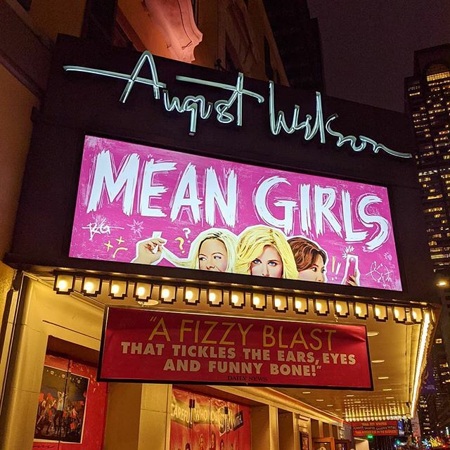 Fetch finally happened tonight #meangirls ift.tt/2S2KHt9