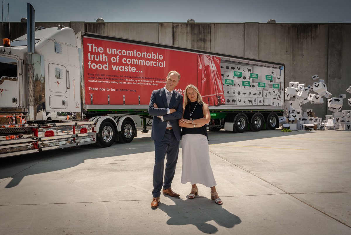 Onsite with @KatyBarfield and @yumefoodaus announcing our #partnership against commercial food #waste - equating 4.1 million tonnes per annum @suezanz @TGrebenshikoff @SUEZJustinFrank #resourcerecovery #sustainability #foodwaste #waronwaste