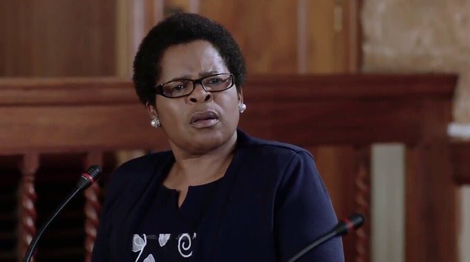 cyrusdoli's tweet photo. @ThuliMadonsela3 Where do you place yourself in all of this "state capture " i first heard the word from you Mama-Thuli https://t.co/OOKmHyfPVA