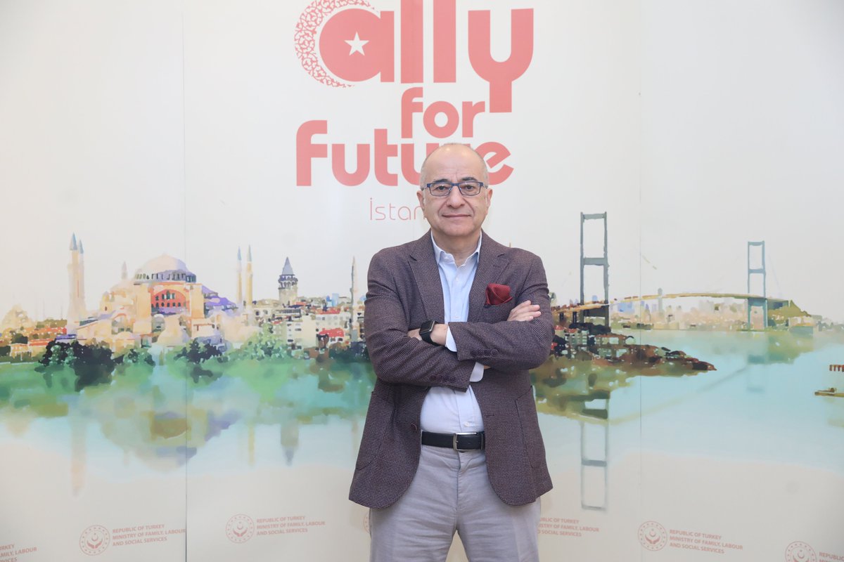 ally4future's tweet photo. We are organizing “Search Conference” with Assoc. Prof. Oğuz Babüroğlu and his team on our sixth day in Istanbul. @ZehraZumrutS @ailevecalisma @ksgm_acshb #ally4future @oziee https://t.co/xgYA3qc60j