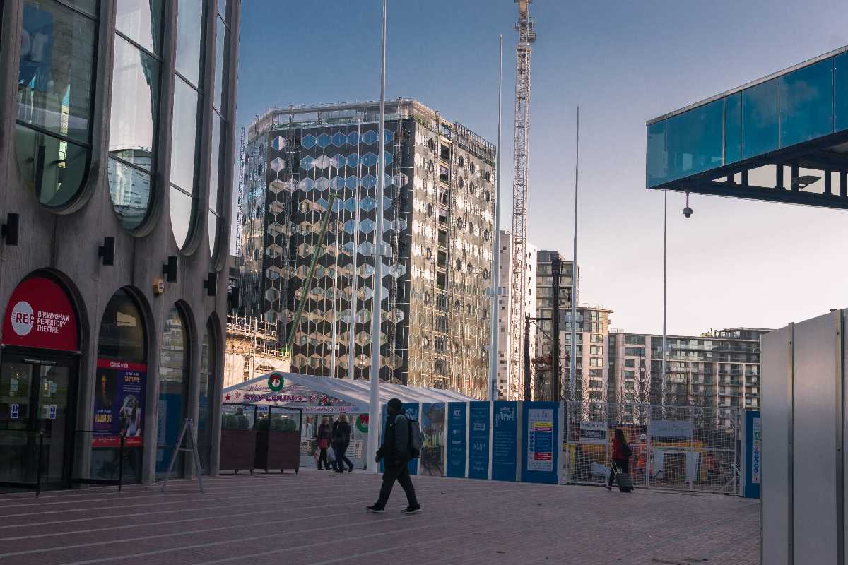 BuildsWeAre's tweet image. Take ItsYourBuild.com/post/2023for an amazing December 2019 gallery update on developments at 3 Arena Central from one of BirminghamWeAre #PeoplewithPassion Stephen Giles - #ConstructionwithCommunity