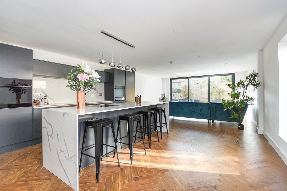 Abbotts Countrywide tweet media