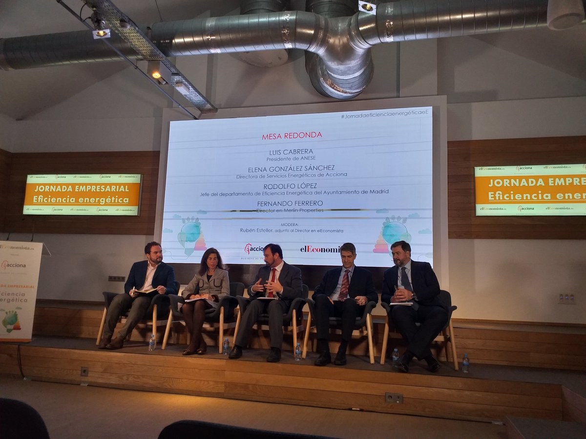 Bego_rdc's tweet image. La eficiencia energética clave para descarbonizar la economía y conseguir un mundo bajo en carbono. #JornadaeficienciaenérgeticaeE @ACCIONA @elEconomistaes @ElenaGonzalezSa