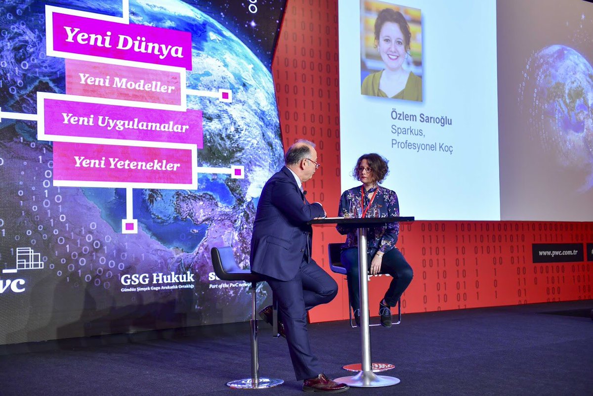 PwC_Turkiye's tweet image. “Farklı yönleri ile Yeni Dünyamız” temalı gerçekleşen oturumumuzda konuşmacılarımız “Yeni Dünya”da teknoloji ile deneyimi buluşturan yeni çalışma modellerini ve bunun için ihtiyaç duyulan yetenek ve yetkinlikleri ülke ve sektörleri özelinde yorumladı.  #PwCplatform