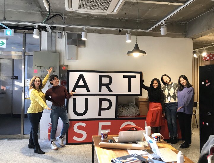 DWellLasVegas's tweet photo. Thank you to Artup Seoul for talking to us about your work supporting art-premiers in Seoul by providing resources and opportunities such as artist studios and community partnerships with local and international artists #open_studio #coworking_artists #artistcollaborations #arts https://t.co/JQoImYcAGz