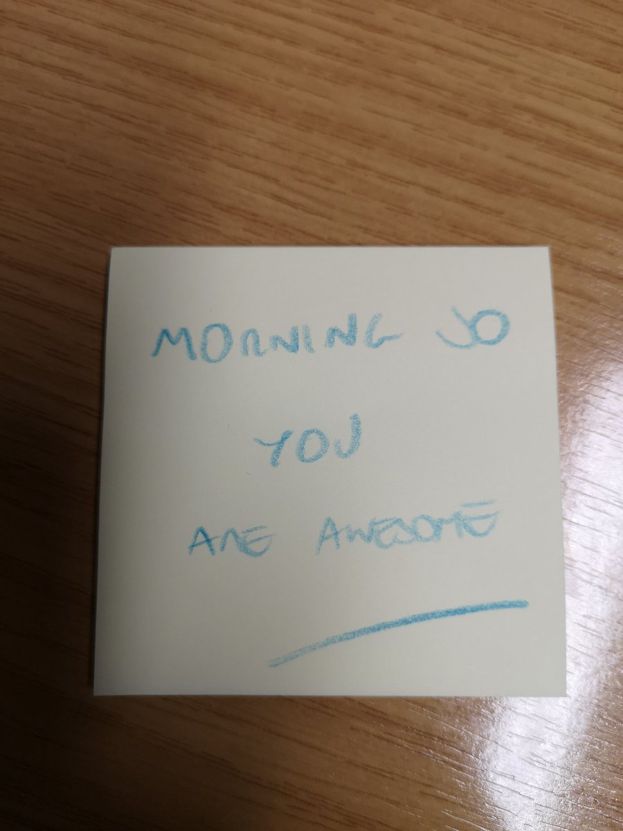 Came in to find this on my desk this morning from a Mr @AJonKnight

Definitely put a smile on my face 😁

#TheKnightBeforeChristmas #littlethingsmeanalot #mysjaday