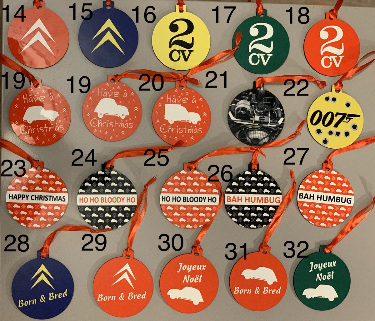 CitroenGifts's tweet photo. I ♥️ a #citroen Christmas I’ve made these beautiful baubles they are £6 including postage in uk or 3 for £15 posted - brighten your Xmas tree with Citroen love ♥️♥️ #2CV message me they aren’t on the web but we have lots on https://t.co/APvRNluXoI https://t.co/Mhh2cuxwyG